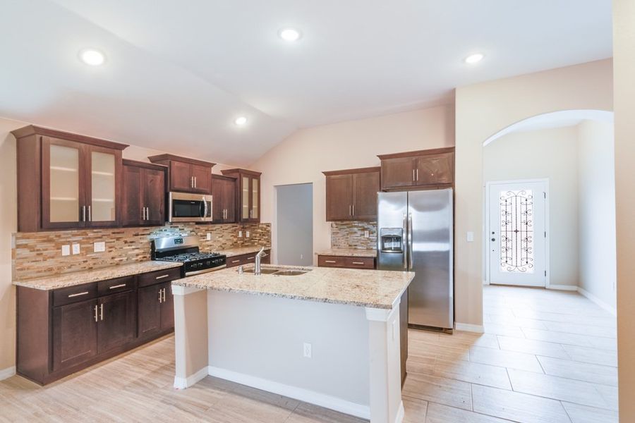 Furnished interior view inside a new home in Crossland, Socorro (Image 6).