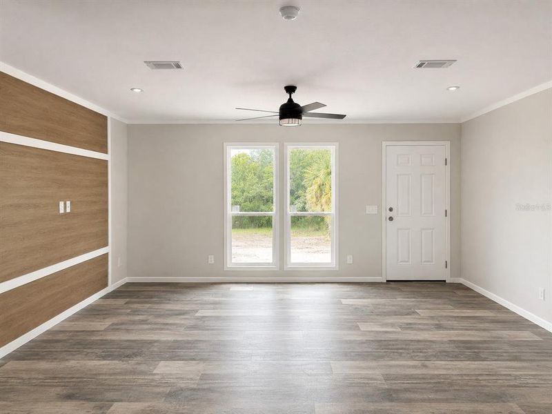 Spacious, unfurnished interior of a new home in , Okeechobee (Image 11).