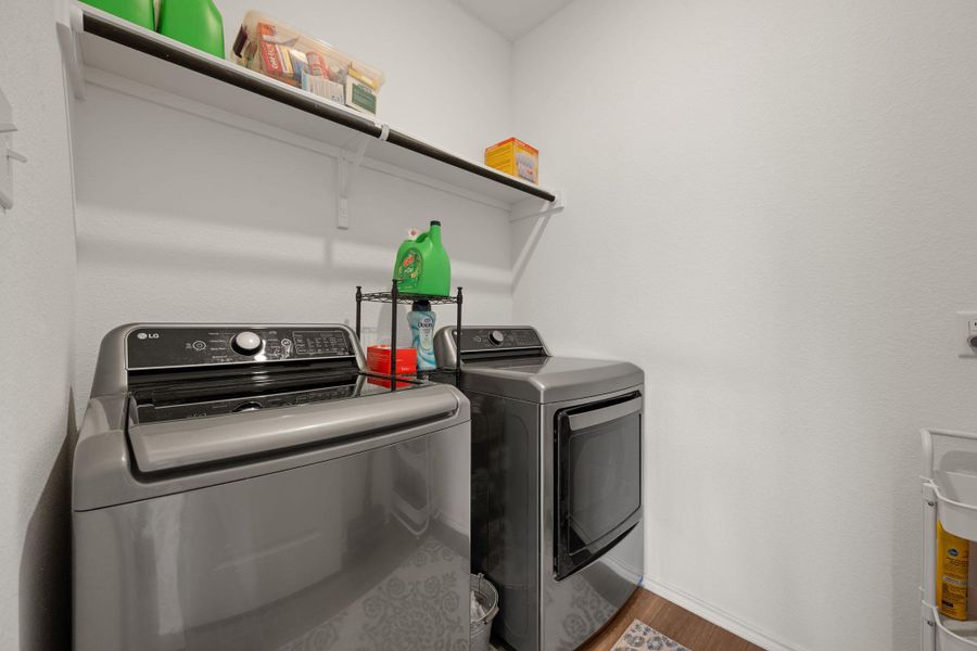 Close-up of interior finishes inside a home in Thunder Rock, Marble Falls (Image 21).