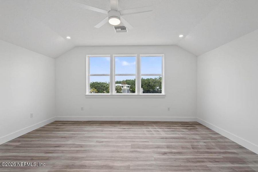 Spacious, unfurnished interior of a new home in , St. Johns (Image 90).