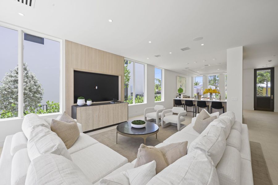 519 Southeast 4th Ave - 22.jpg-FULL
