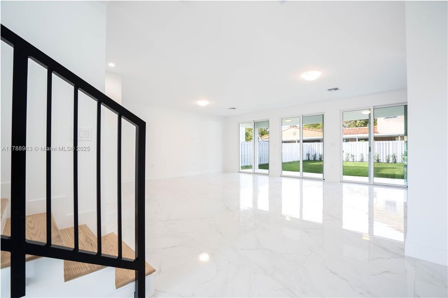 Spacious, unfurnished interior of a new home in , Miami (Image 14).