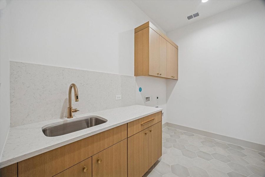 Image 36 of a home in . Image 36 of a home in .