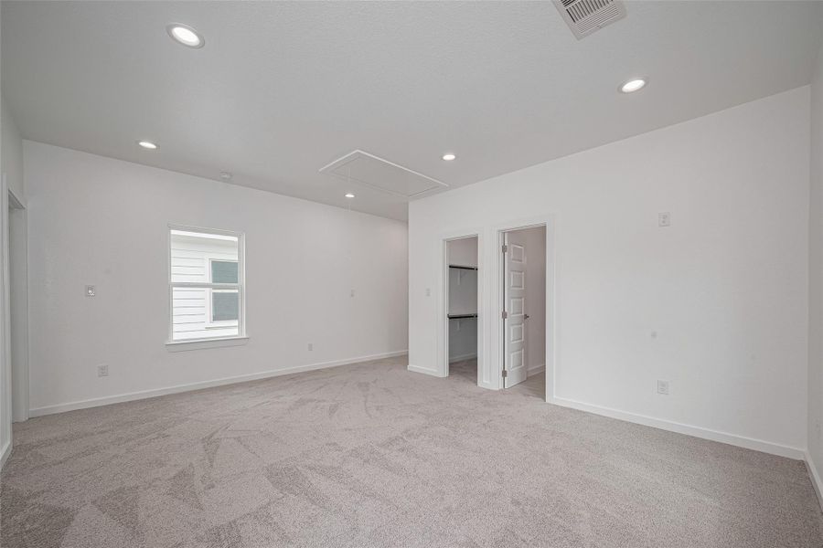 Spacious, unfurnished interior of a new home in , Houston (Image 18).