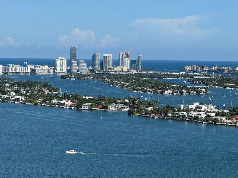 Natural landscape and outdoor views near  in Miami (Image 61).