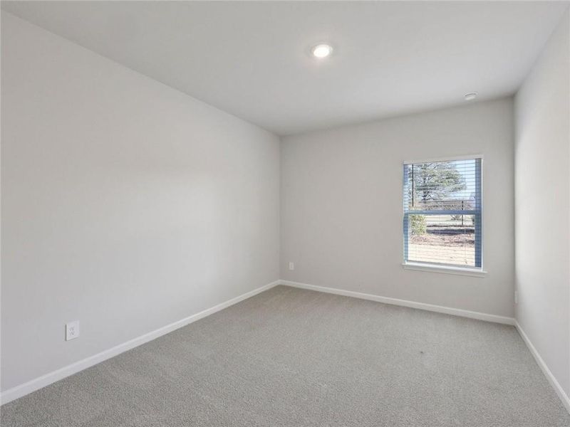 Spacious, unfurnished interior of a new home in Martin Springs - Estate Series, Lawrenceville (Image 19).