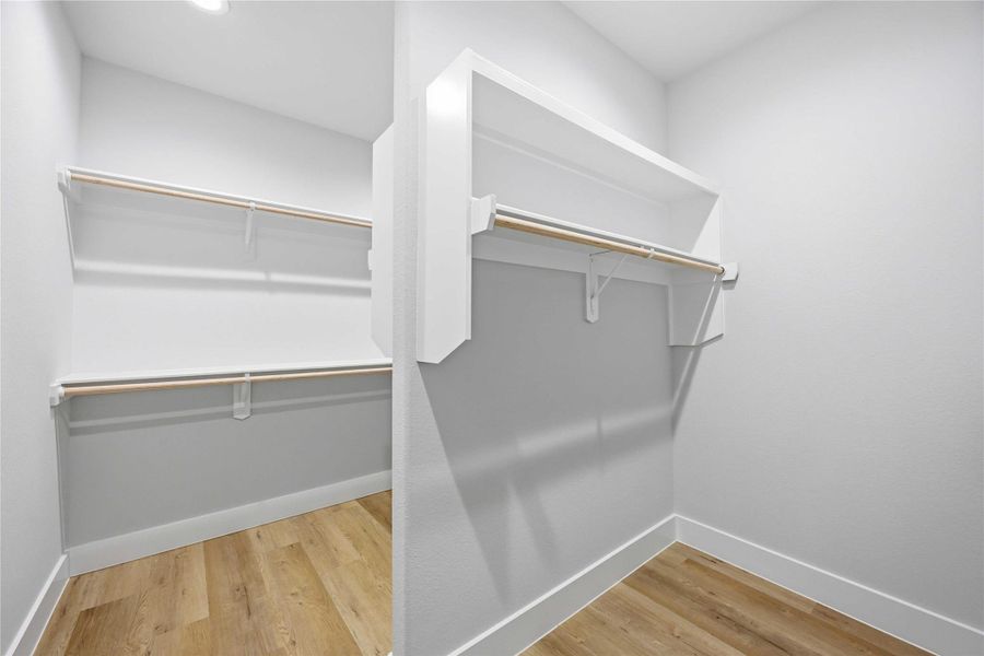 Spacious, unfurnished interior of a new home in , Houston (Image 29).