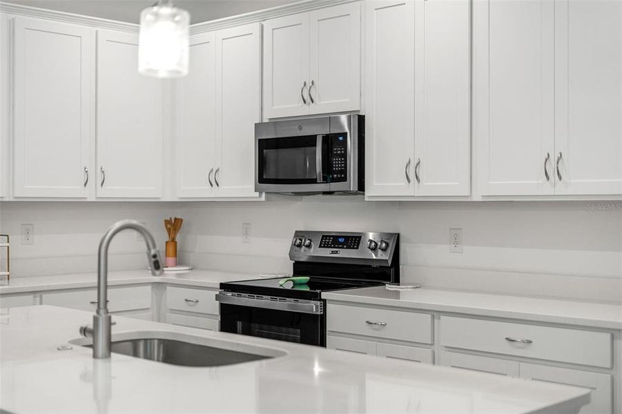 Furnished interior view inside a new home in , Deland (Image 7).