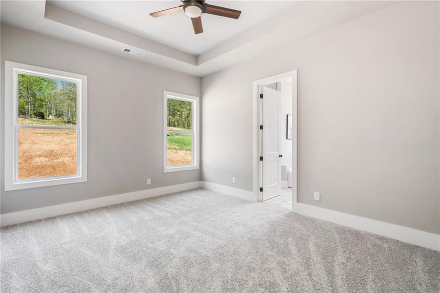 Spacious, unfurnished interior of a new home in , Jasper (Image 17).