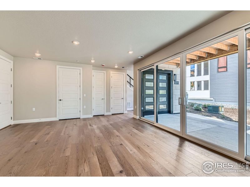 Spacious, unfurnished interior of a new home in Baseline, Broomfield (Image 42).