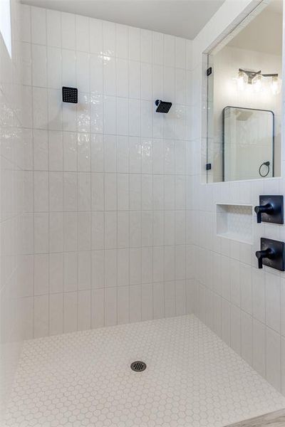Close-up of interior finishes inside a home in , Weatherford (Image 18).