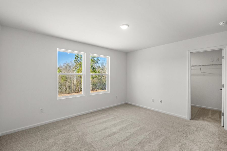 Representative unfurnished interior of a home built from the Mare by Starlight Homes in Sutton Farms, San Antonio (Image 20).