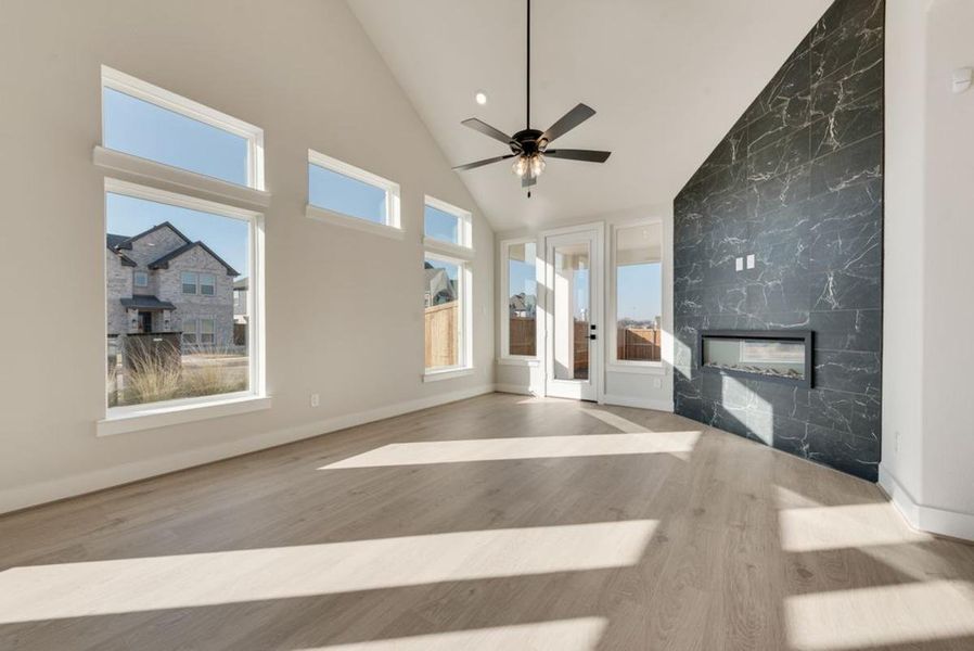 Spacious, unfurnished interior of a new home in Trails at Cottonwood Creek, Rowlett (Image 20). Spacious, unfurnished interior of a new home in Trails at Cottonwood Creek, Rowlett (Image 20).