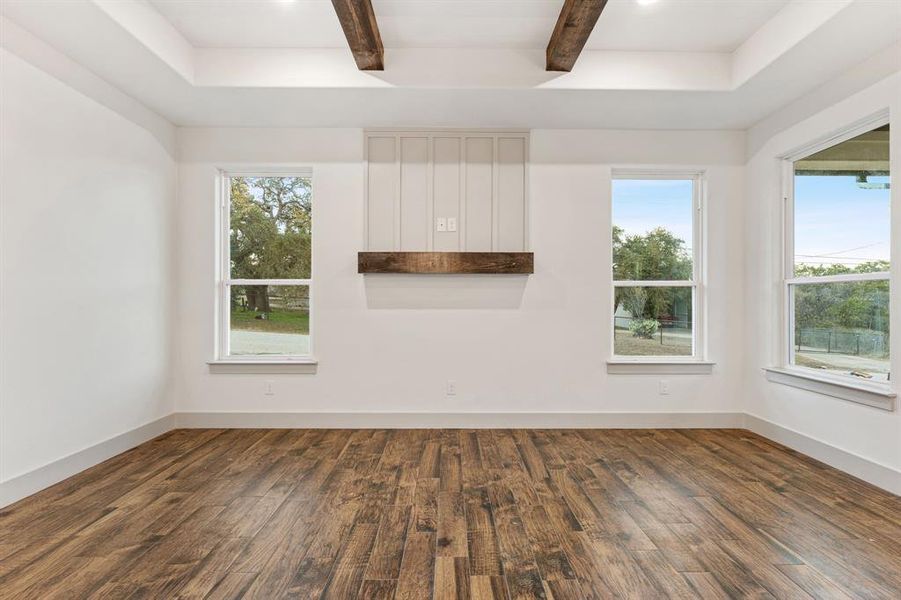 Spacious, unfurnished interior of a new home in , Granbury (Image 13). Spacious, unfurnished interior of a new home in , Granbury (Image 13).