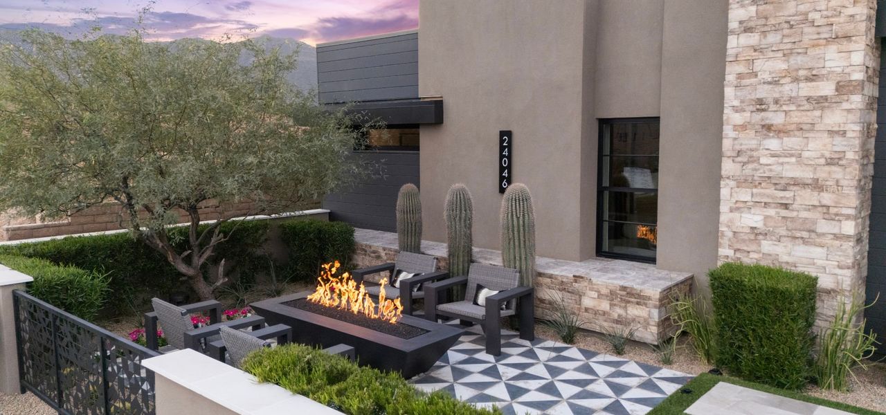 Exterior details and patio area of a home in Shadow Ridge, Scottsdale (Image 3).