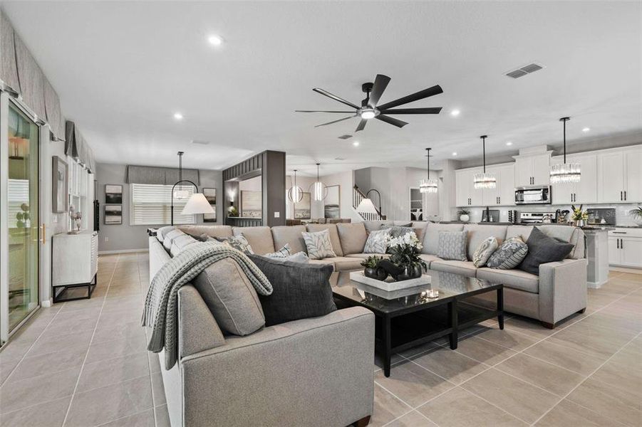 Furnished interior view inside a new home in , Kissimmee (Image 5).