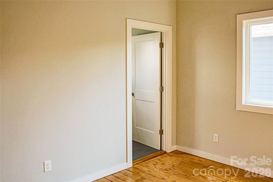 Spacious, unfurnished interior of a new home in , Asheville (Image 36).