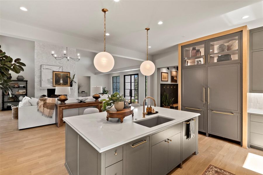 Kitchen with 2, 30" column