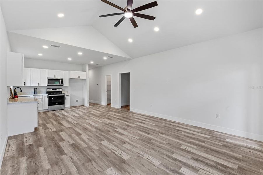 Open Floorplan - Living room, dining area and kitchen