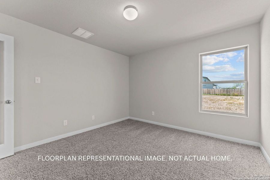 Spacious, unfurnished interior of a new home in Meadows at Clear Springs, New Braunfels (Image 12).
