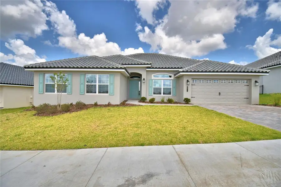 Exterior details and patio area of a home in Lake Juliana Estates, Auburndale (Image 2). Exterior details and patio area of a home in Lake Juliana Estates, Auburndale (Image 2).