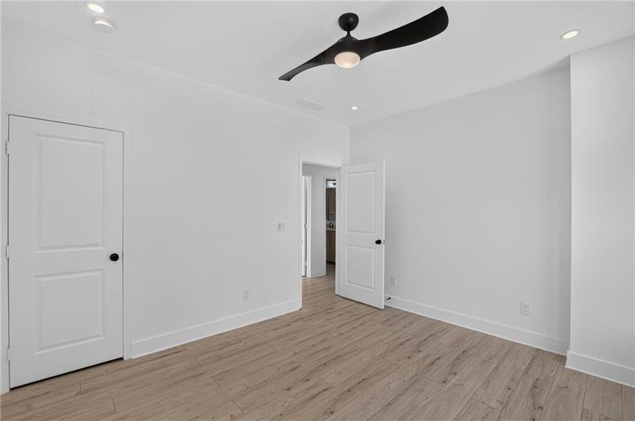 Spacious, unfurnished interior of a new home in , Mableton (Image 16). Spacious, unfurnished interior of a new home in , Mableton (Image 16).