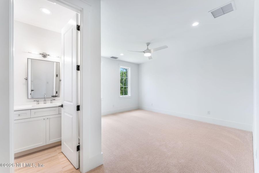 Spacious, unfurnished interior of a new home in , Ponte Vedra (Image 62).