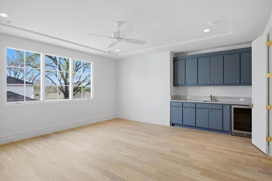 Spacious, unfurnished interior of a new home in , Dallas (Image 35).