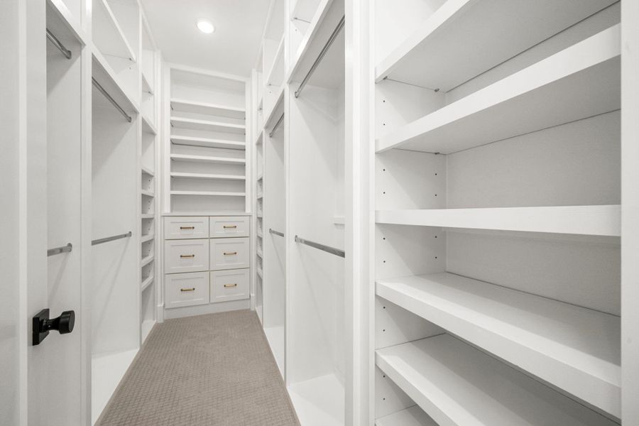 Image 29 of a home in .