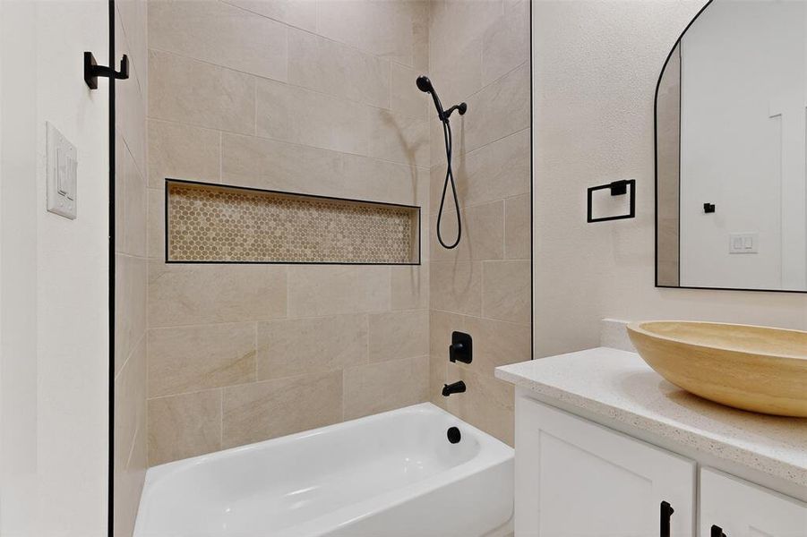 Furnished interior view inside a new home in , Gun Barrel City (Image 5).