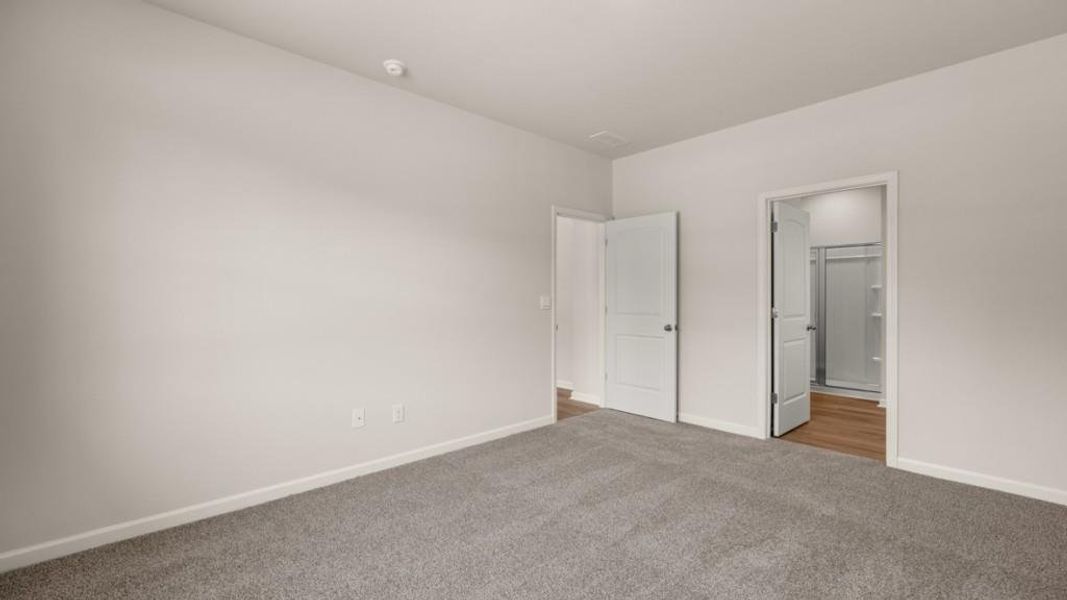 Spacious, unfurnished interior of a new home in Fairhaven, Lithia Springs (Image 24).