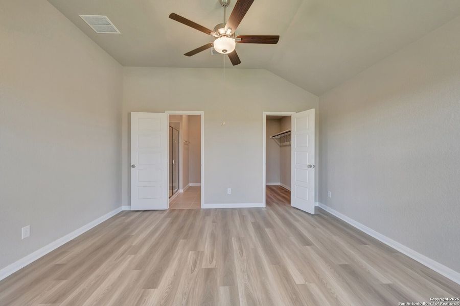 Spacious, unfurnished interior of a new home in Park Place, New Braunfels (Image 29). Spacious, unfurnished interior of a new home in Park Place, New Braunfels (Image 29).