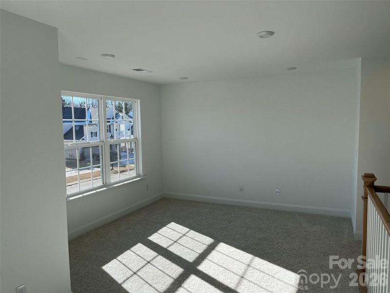 Image 27 of a home in Parkside Crossing.