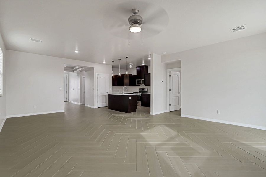 Spacious, unfurnished interior of a new home in Emerald Estates, Horizon City (Image 35). Spacious, unfurnished interior of a new home in Emerald Estates, Horizon City (Image 35).