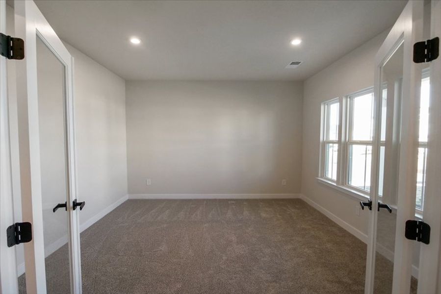 Spacious, unfurnished interior of a new home in Berkeley, Spartanburg (Image 18).