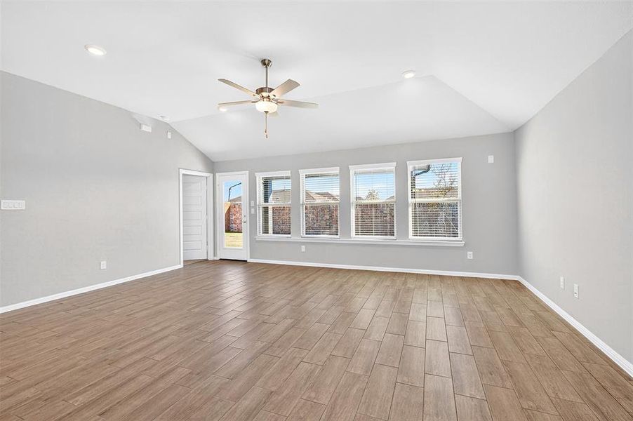 Spacious, unfurnished interior of a new home in Mobberly Farms, Pilot Point (Image 17). Spacious, unfurnished interior of a new home in Mobberly Farms, Pilot Point (Image 17).