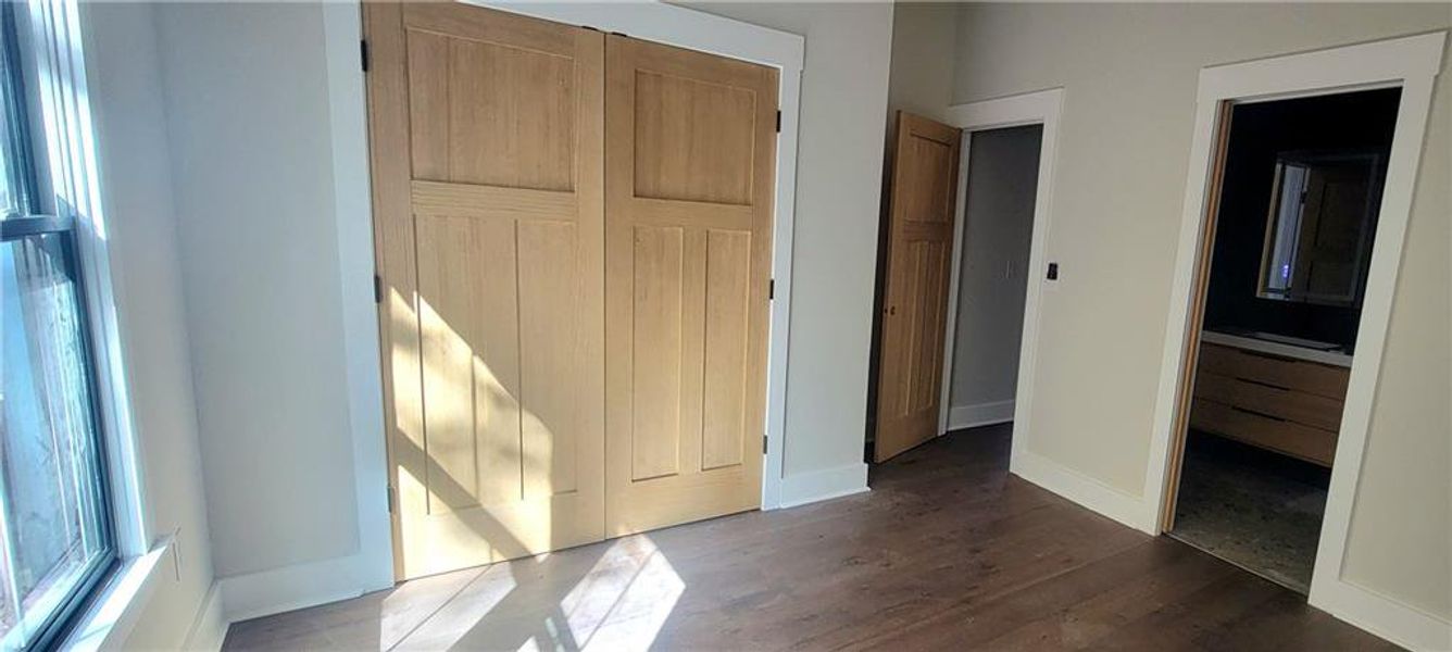 Spacious, unfurnished interior of a new home in , Ellijay (Image 17).