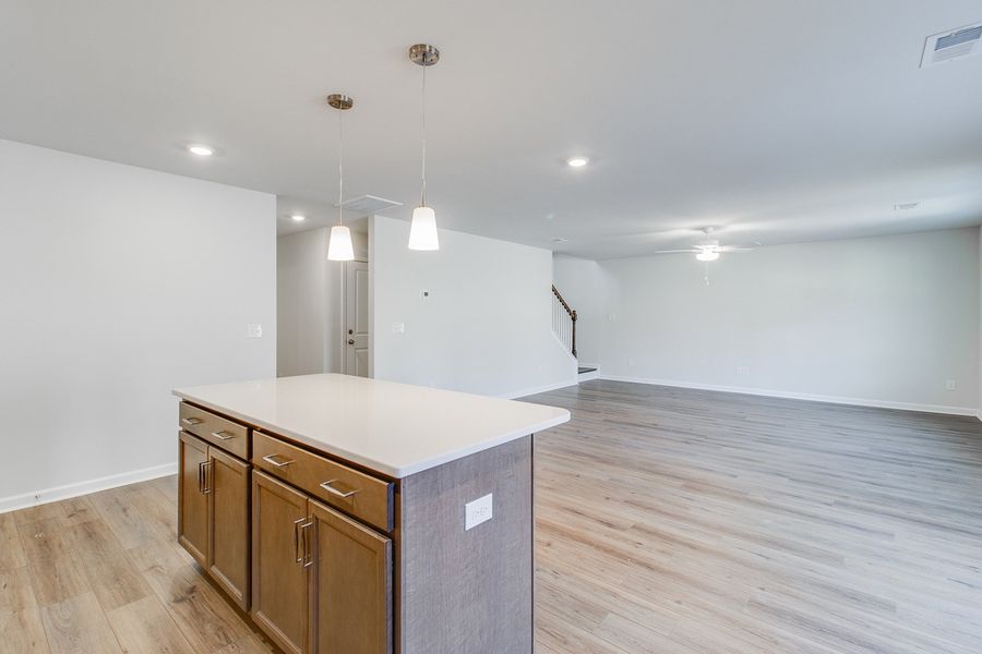 Image 33 of a home in Bluefield. Image 33 of a home in Bluefield.