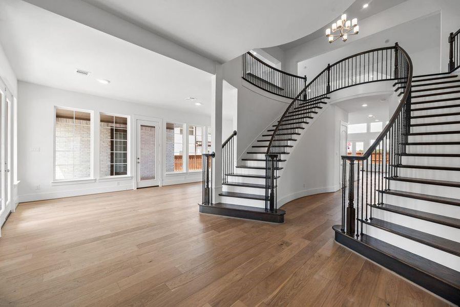 Furnished interior view inside a new home in Silverleaf Estates in Frisco, Frisco (Image 27).