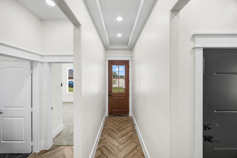 Spacious, unfurnished interior of a new home in , La Porte (Image 15).