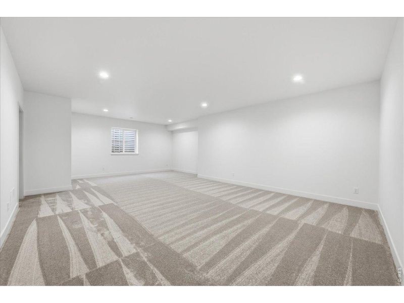 Spacious, unfurnished interior of a new home in , Windsor (Image 25).
