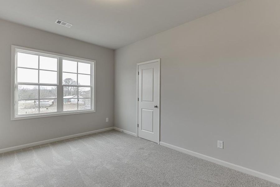 Spacious, unfurnished interior of a new home in , Gainesville (Image 36). Spacious, unfurnished interior of a new home in , Gainesville (Image 36).