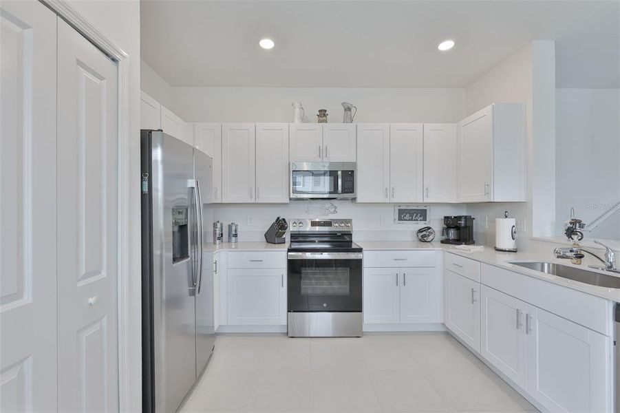 Furnished interior view inside a new home in , Ruskin (Image 10).