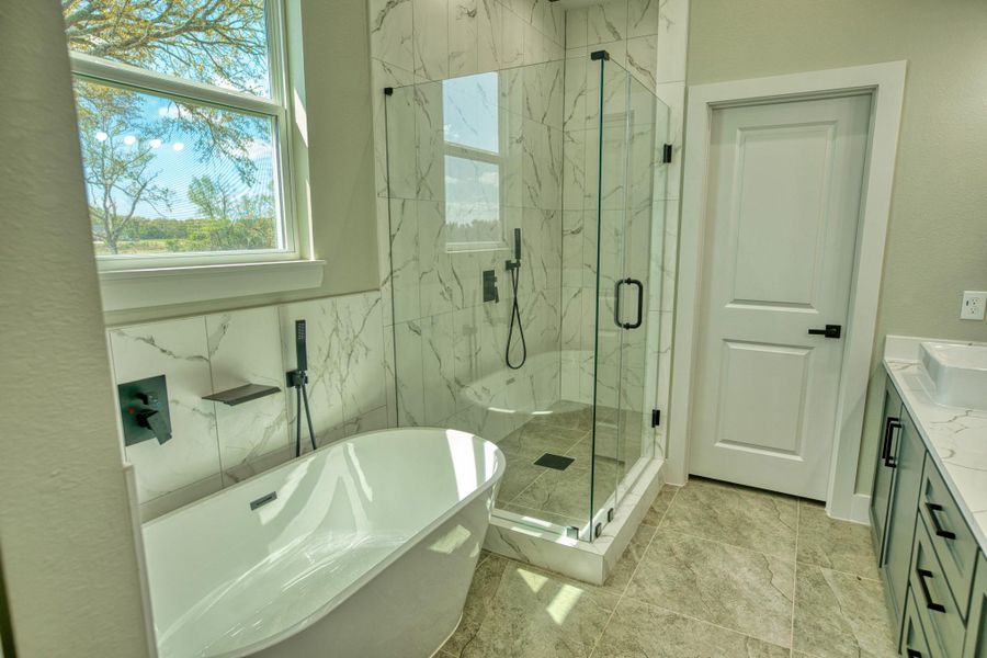 Furnished interior view inside a new home in , Angleton (Image 14).