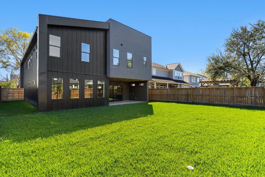 Perfect yard and room for a pool!