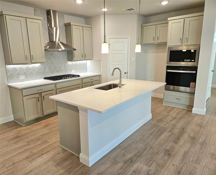 Furnished interior view inside a new home in Bayside, Rowlett (Image 5). Furnished interior view inside a new home in Bayside, Rowlett (Image 5).