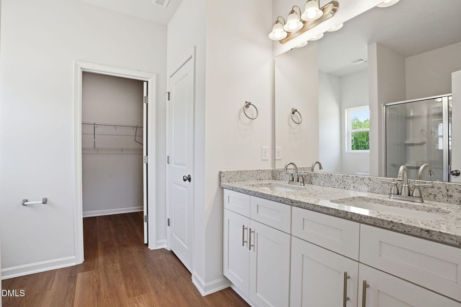 40-web-or-mls-DSC01451 40-web-or-mls-DSC01451