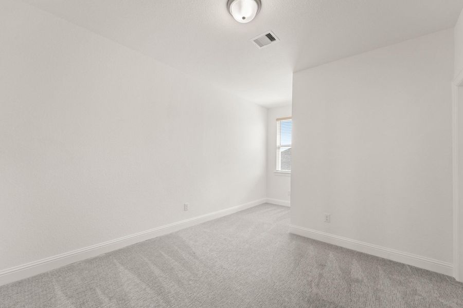 Spacious, unfurnished interior of a new home in The Highlands - 65', Porter (Image 41).