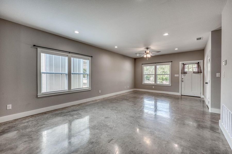 Spacious, unfurnished interior of a new home in , Kingsland (Image 29). Spacious, unfurnished interior of a new home in , Kingsland (Image 29).