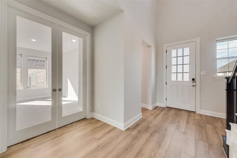 Spacious, unfurnished interior of a new home in Arbors at Legacy Hills, Celina (Image 18).